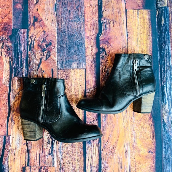 Crown Vintage Shoes - Crown Vintage Black Ankle Boots